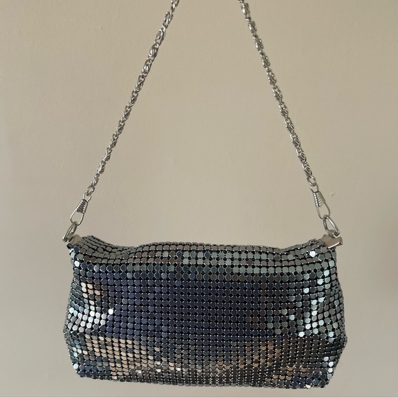 Silver evening purse , wristlet, clutch - Picture 2 of 3